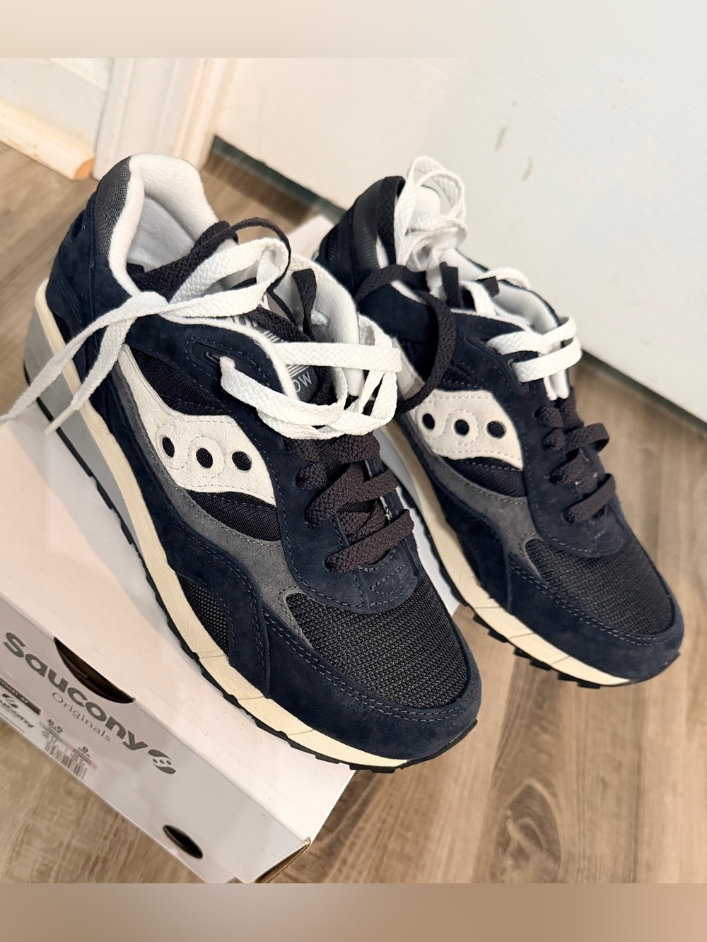 Saucony Shadow 6000 Navy Gray Sneakers NIB Men’s 6.5 / Women’s 8